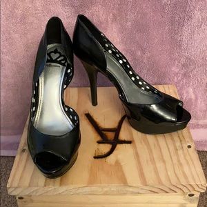 Black Fergalicious Pumps